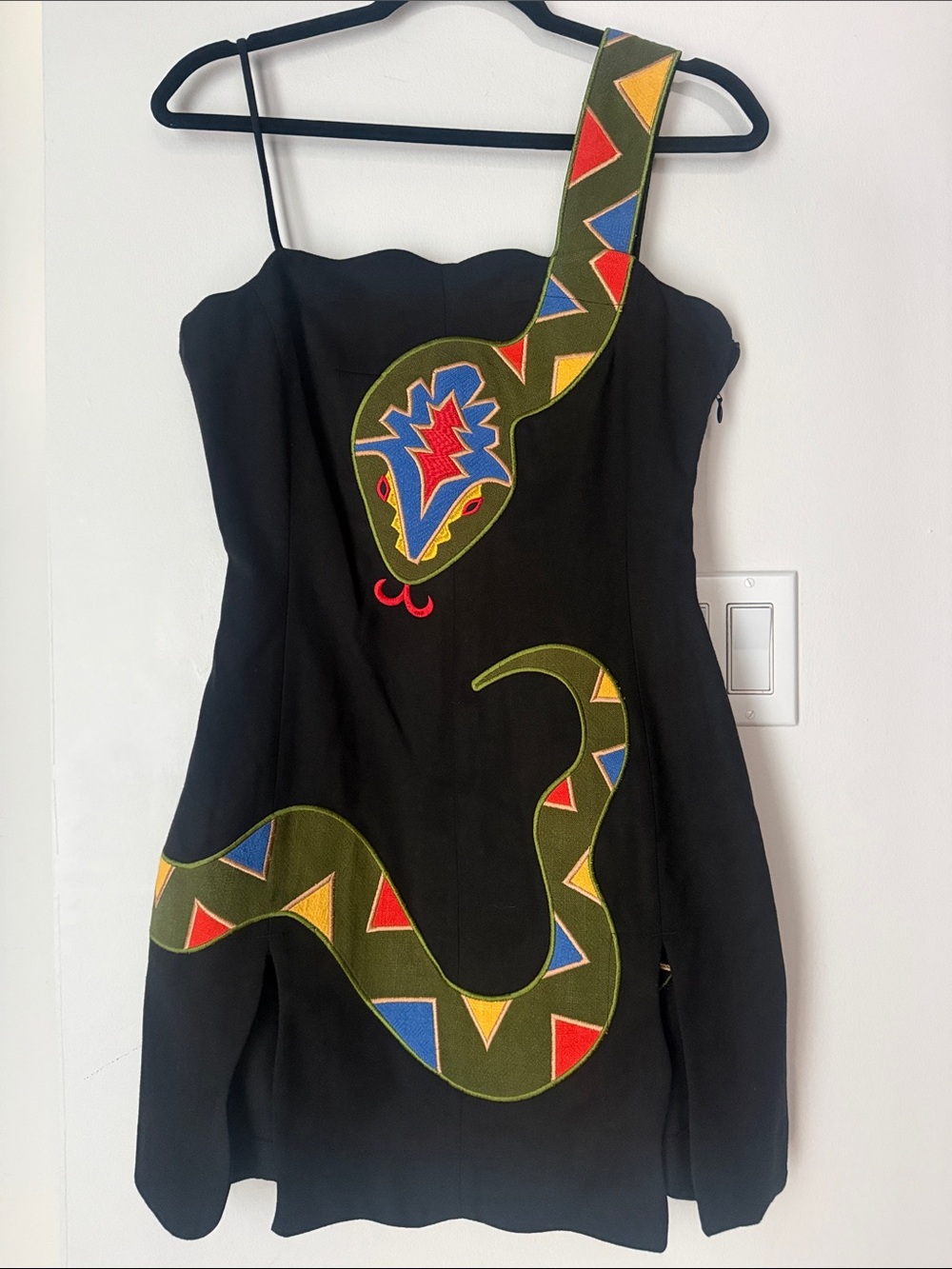 Fashion Brand Company Black One-Shoulder Dress with Colorful Snake Applique